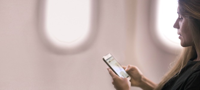 Stradivarius crea la primera pop up store digital en un vuelo comercial