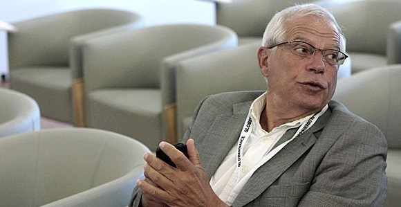 Los bonistas de Abengoa piden que el exministro Josep Borrell declare por las indemnizaciones