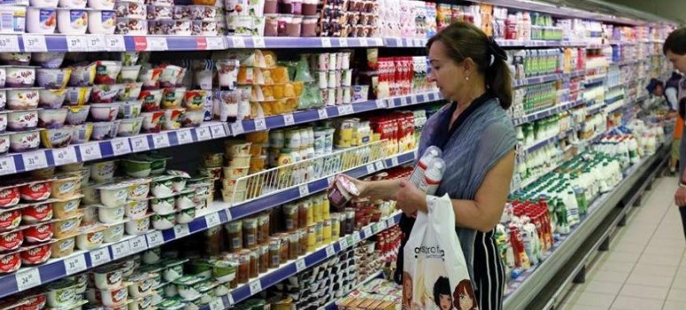 Los hogares españoles gastan  más pero compran menos alimentos por la subida de precios