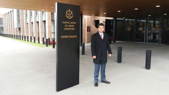 Ausbanc acusa a la banca de enriquecimiento injusto
