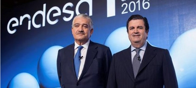 Enel quiere colocar a Endesa el ruinoso negocio de las renovables
