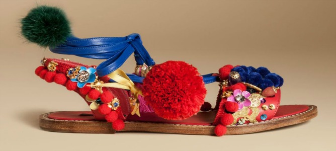 Dolce & Gabbana desata la polémica en Internet con sus ‘sandalias de esclava’