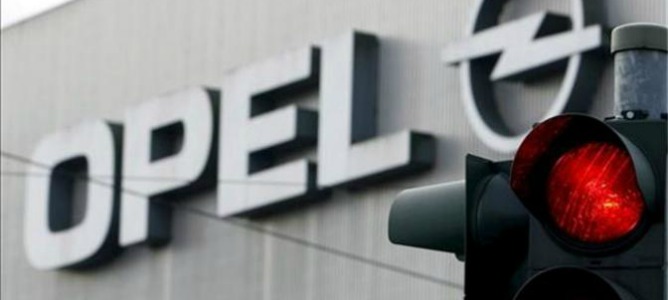 Stellantis/PSA/Opel en Figueruelas suspende el turno de noche y anuncia ajustes de plantilla