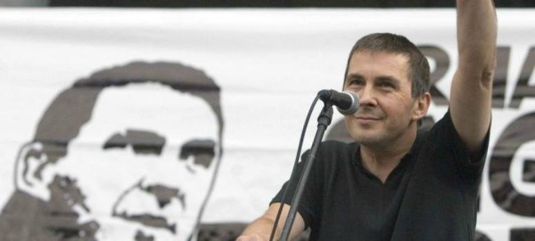 Aprobada la ley de empleo con el cambio que exigió EH Bildu al PSOE en el control de los ERE