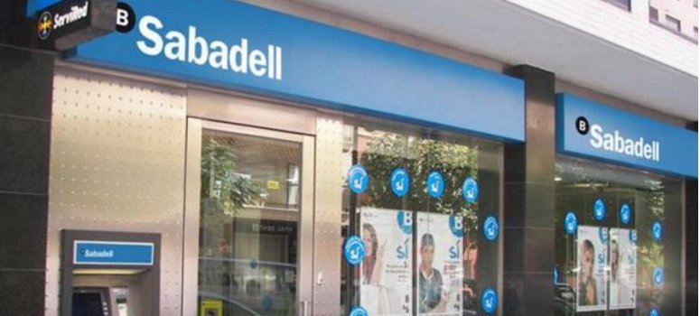 ERE del Sabadell: acuerdo para 1.800 recortes y prejubilaciones desde los 56 años