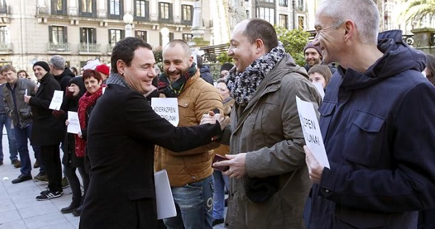 Los ‘abertzales’, a golpes entre ellos