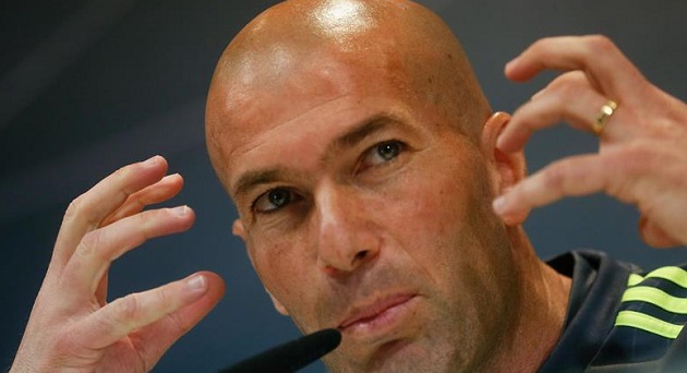 Zidane incluye a su hijo Enzo en el entrenamiento del primer equipo