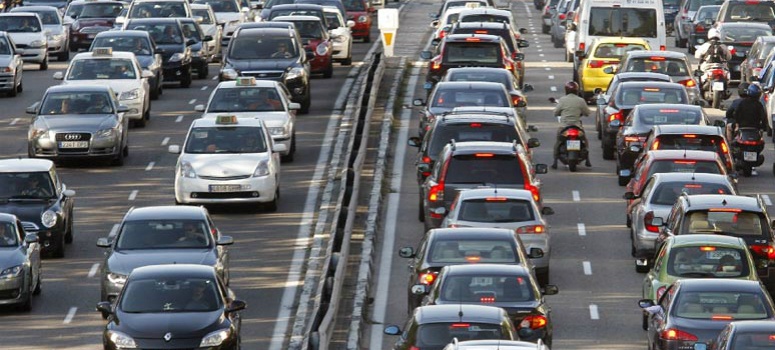 Tráfico prevé 6,3 millones de desplazamientos este fin de semana