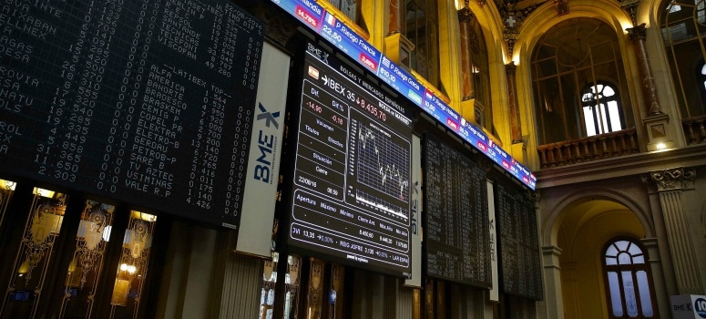 El IBEX sube un 0,74 % y se asienta en los 8.500 puntos