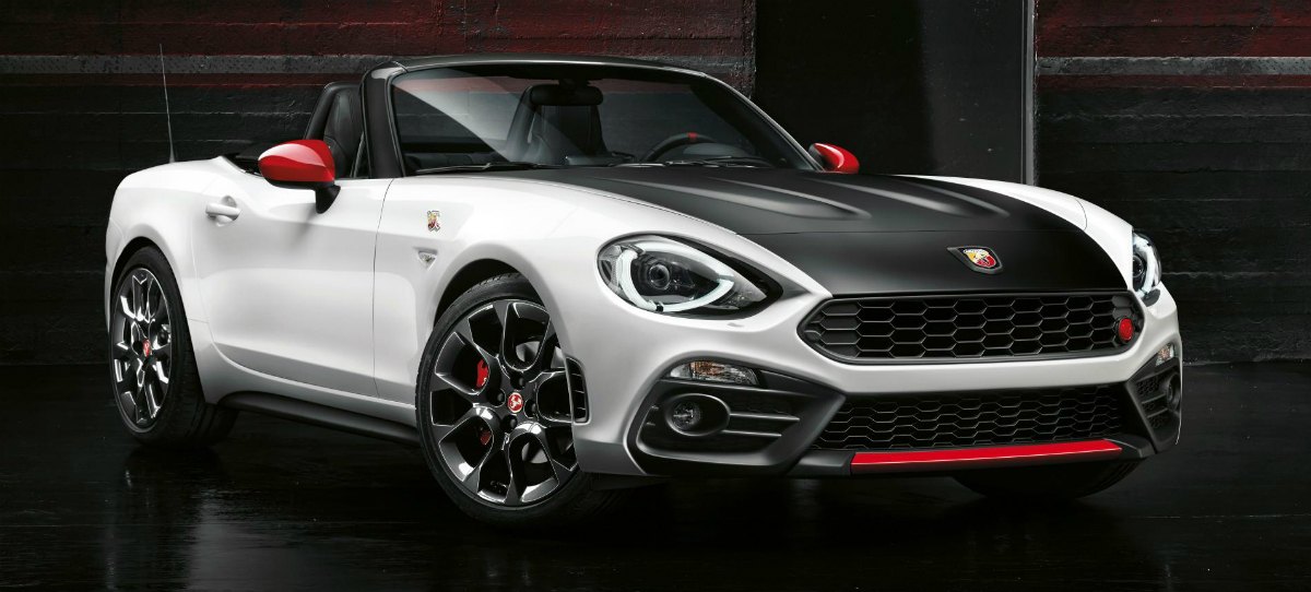 El 124 Spider y el nuevo 595, estrellas de Abarth en París