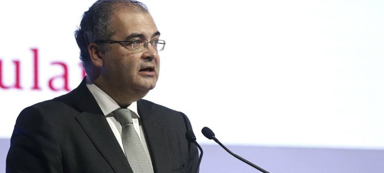 Popular ultima un ERE a 2.800 trabajadores y cerrará oficinas