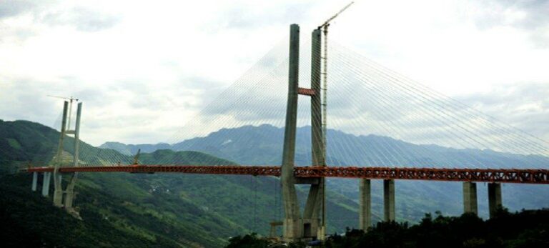 puente China