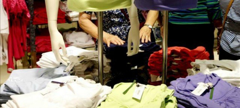 En 2015, cada español gastó una media de 612 euros en ropa
