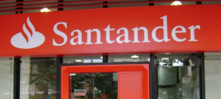 Santander se hace con la socimi URO, dueña de muchas de sus sucursales