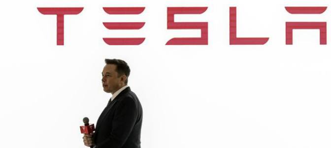 Deutsche Bank rescata a Tesla con 300 millones de dólares
