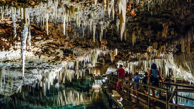 La cueva Crystal, en Bermudas, ofrece a los visitants un paseo a través de la historia de la geología © Russ Hamilton / Shutterstock 