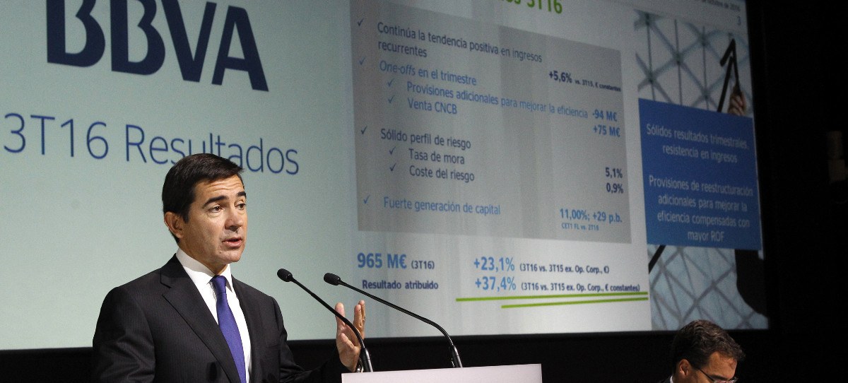 BBVA despedirá a 400 trabajadores más y cerrará 100 oficinas