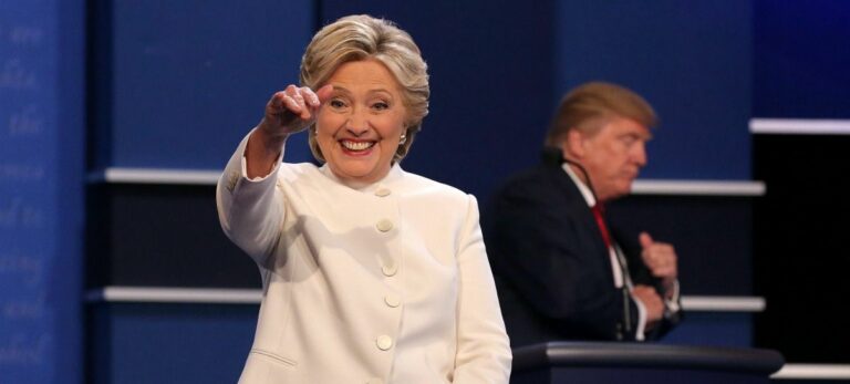 Los Clinton: De la bancarrota a millonarios en la actualidad