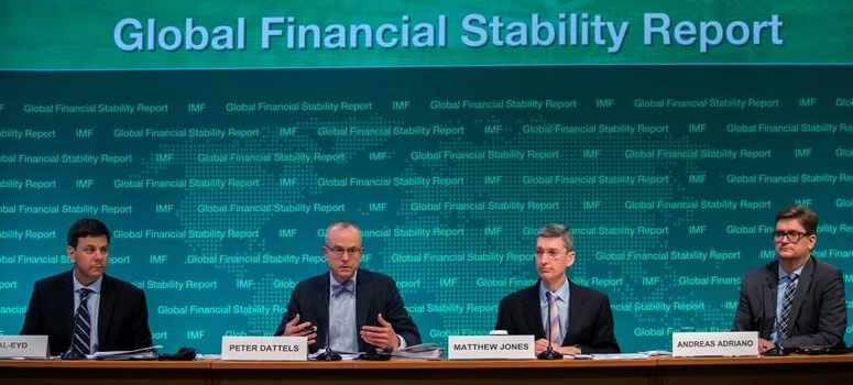 Uno de cada tres bancos europeos desaparecerá, según el FMI