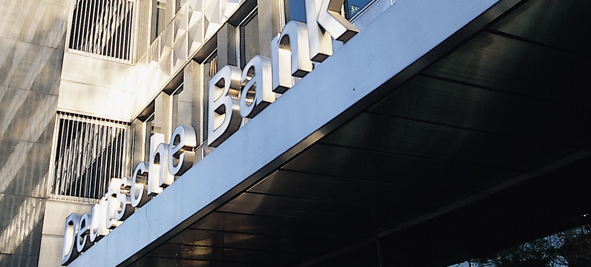 Deutsche Bank sale de las pérdidas a cierre de septiembre