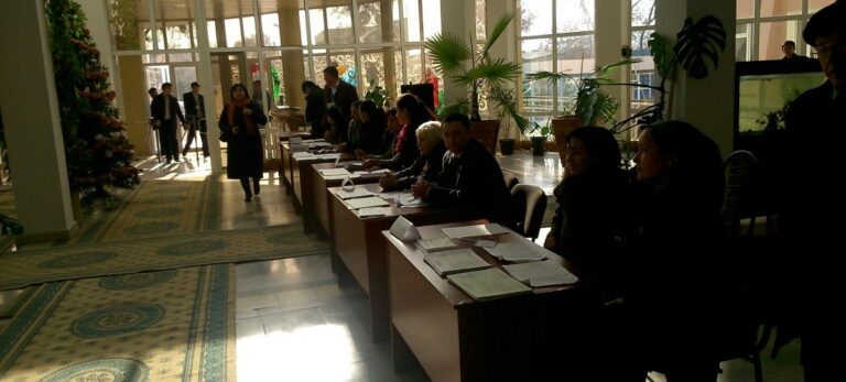 Elecciones Uzbekistán