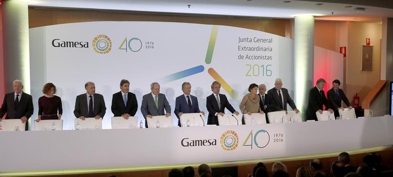 Los accionistas de Gamesa dan luz verde a la fusión con Siemens