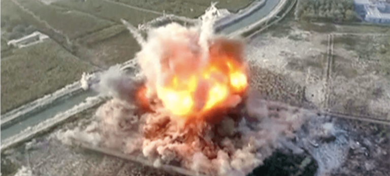 Un dron graba a un talibán inmolándose en una comisaría