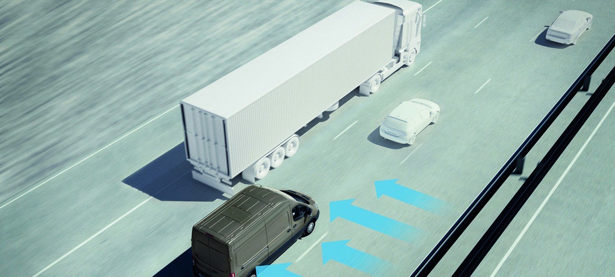 La nueva tecnología de estabilización lateral ayuda a las Ford Transit a mantenerse en el carril