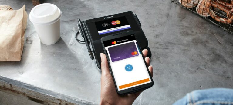 Mastercard lanza en España Masterpass para clientes de Caixabank