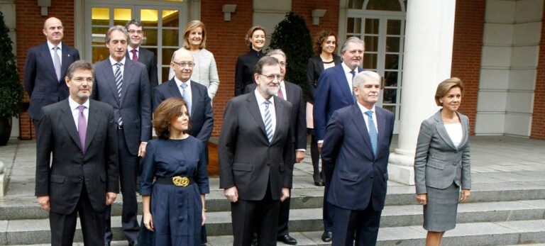 El equipo de Gobierno, con Mariano Rajoy al frente