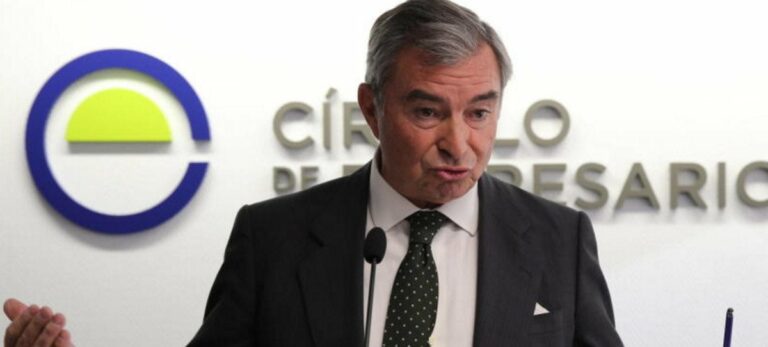 Javier Vega de Seone pide bajar el impuesto de Sociedades