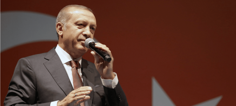 Erdogan amenaza a la UE con abrir las fronteras a los refugiados