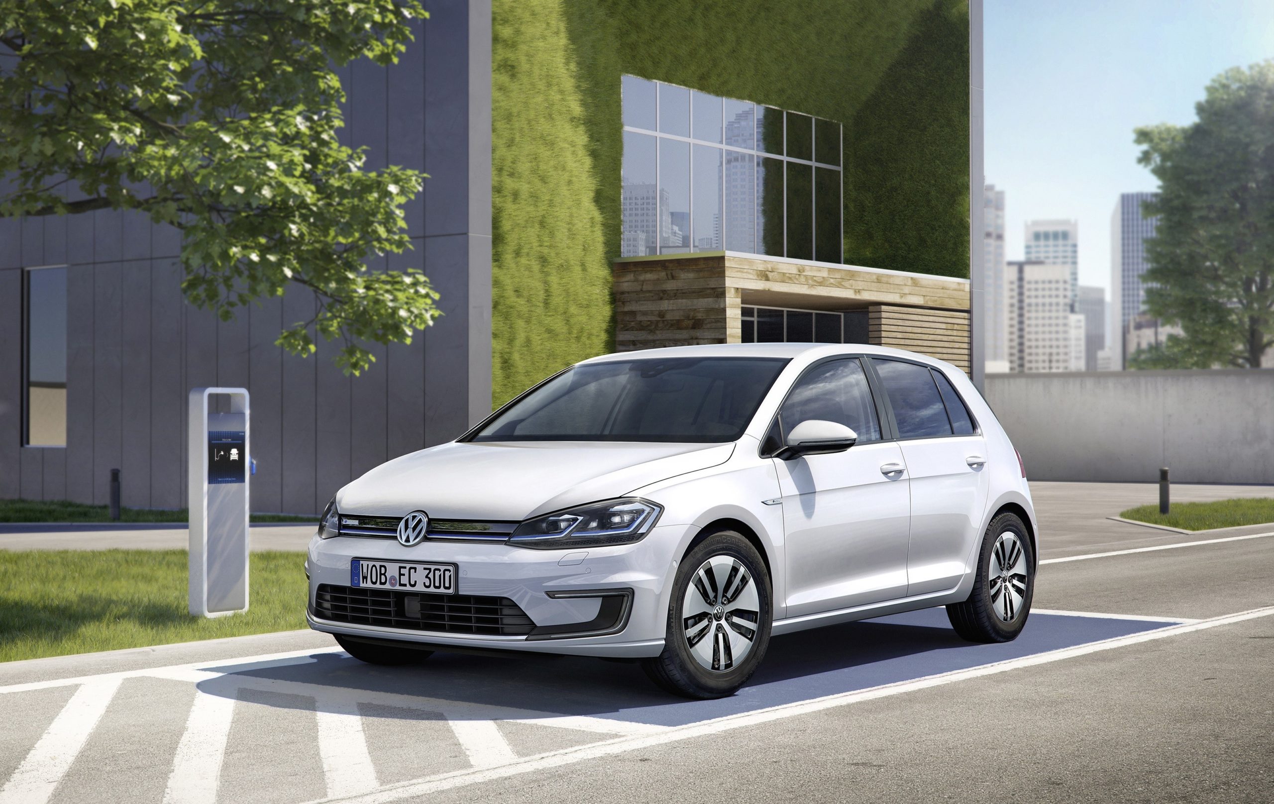 Volkswagen presenta el e-Golf con hasta 300 km de autonomía