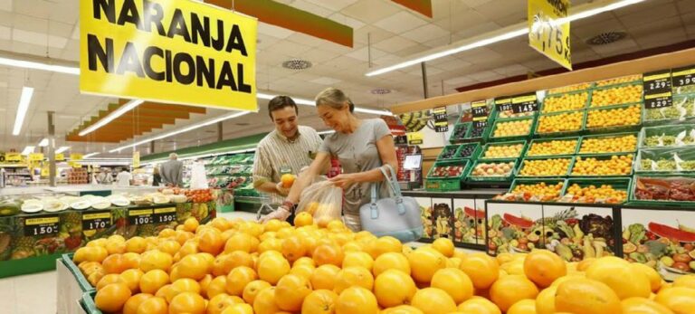 El zumo de naranja recién exprimido llega a Mercadona
