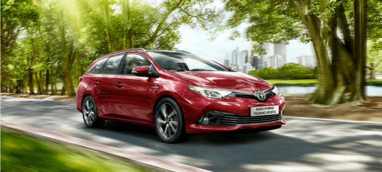 Toyota España lanza Auris 2017