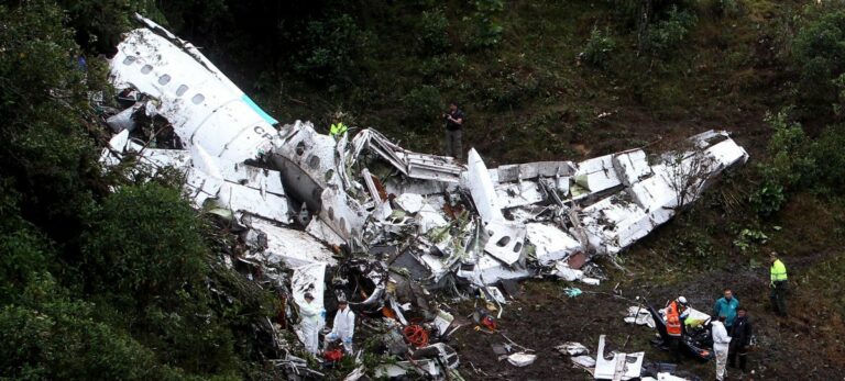 Avión siniestrado de LaMia con 71 muertos