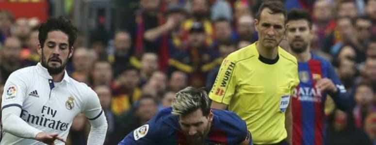 Un asistente de Clos en el Clásico sancionado por su compadreo con el Barça