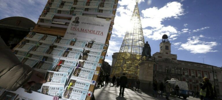 Venta de lotería en la Puerta del Sol de Madrid