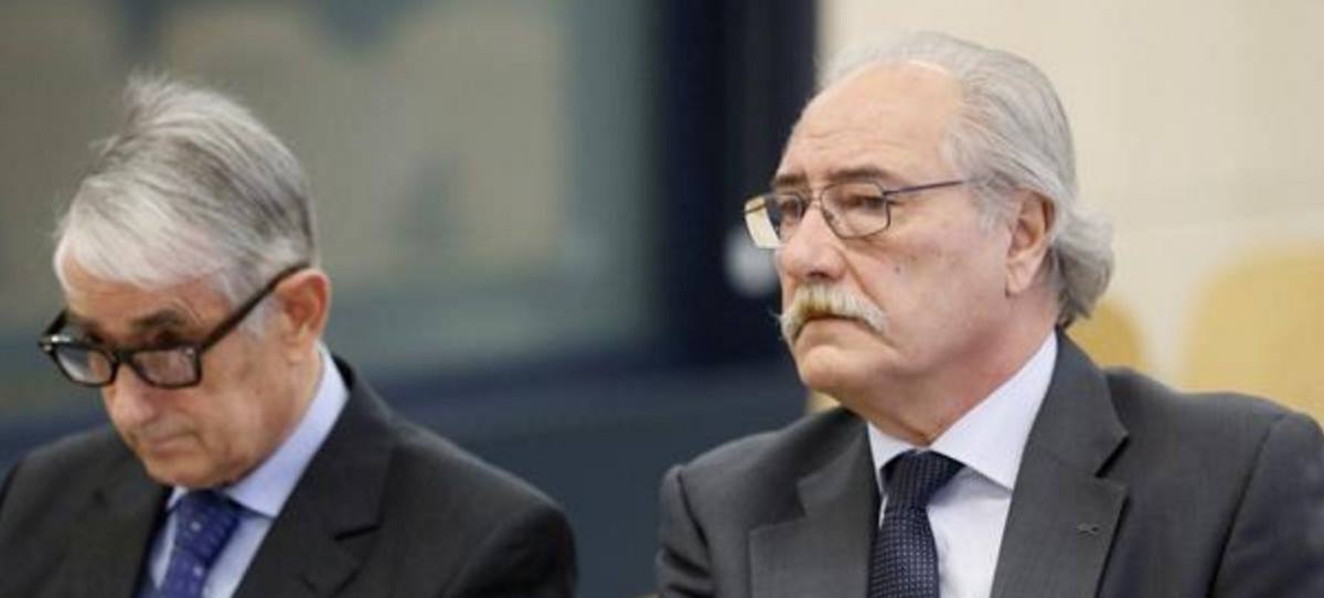 El exdiputado socialista Hernández Moltó, multado e inhabilitado por hundir la Caja Castilla-La Mancha