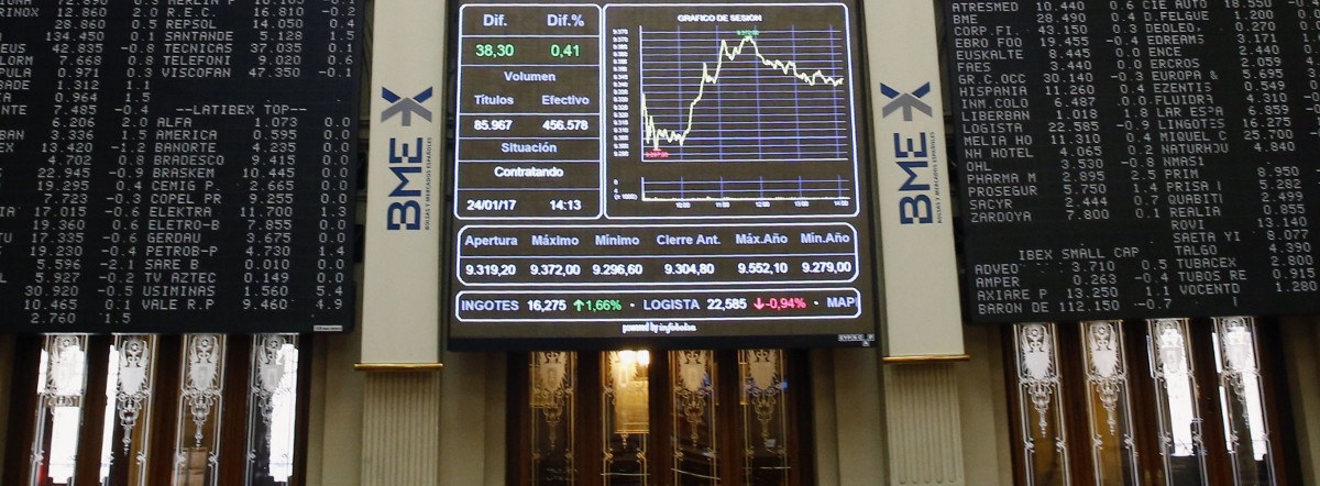 Caixabank y Santander, los favoritos de Norbolsa entre los bancos