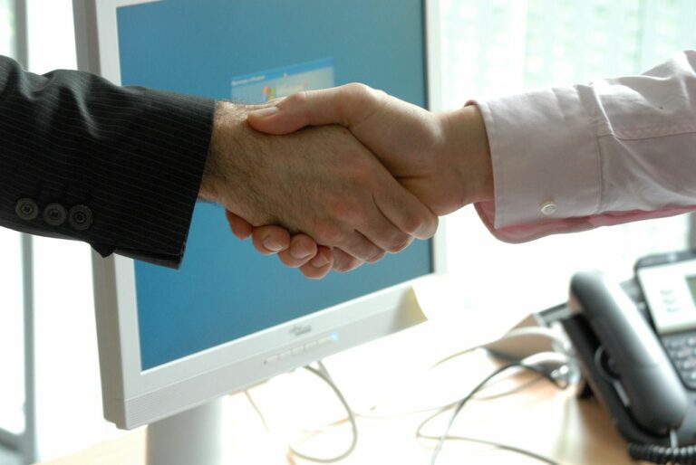 SocioInversores trata de poner en contacto a los inversores con los emprendedores.