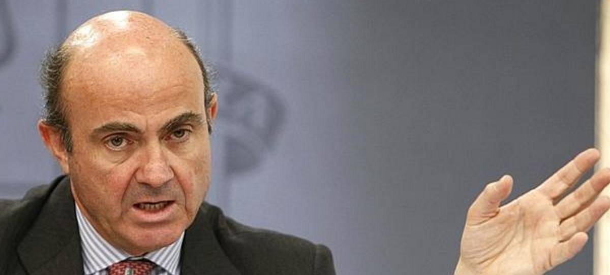 Caso Banco Popular: De Guindos cuestiona ahora y ante el juez la poca transparencia de la JUR