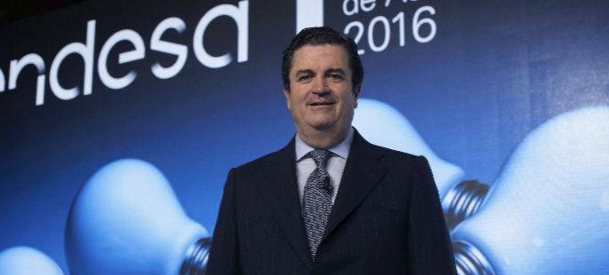 La "chapuza" de Endesa tras dejar once horas sin luz a decenas de familias
