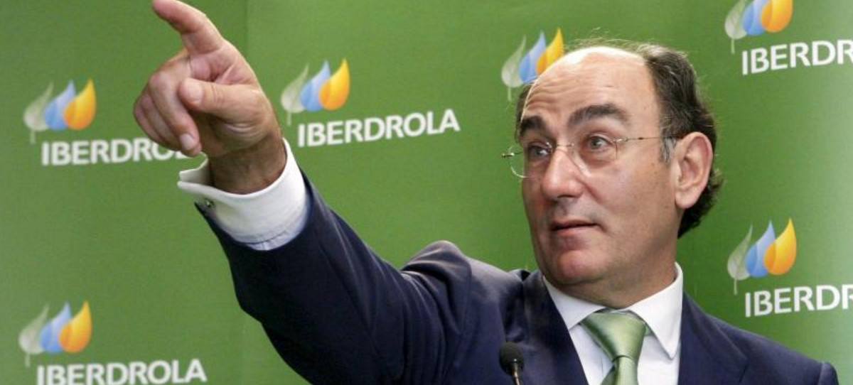 Nuevo puso de Iberdrola al Gobierno: renovará los contratos a la industria si se retira el recorte de beneficios