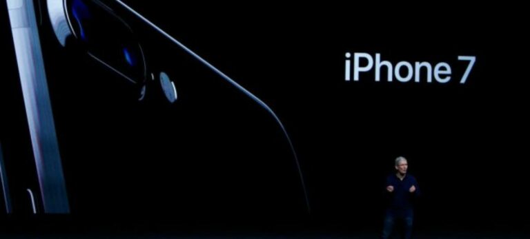 El presidente de Apple, Tim Cook, durante la presentación del nuevo iPhone 7