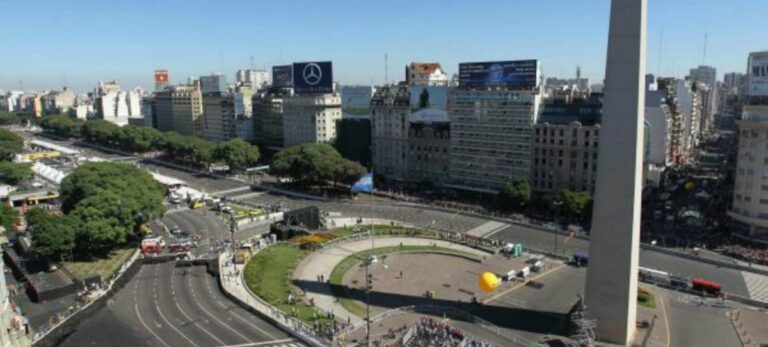 Plaza del Obelisco en Buenos Aires
