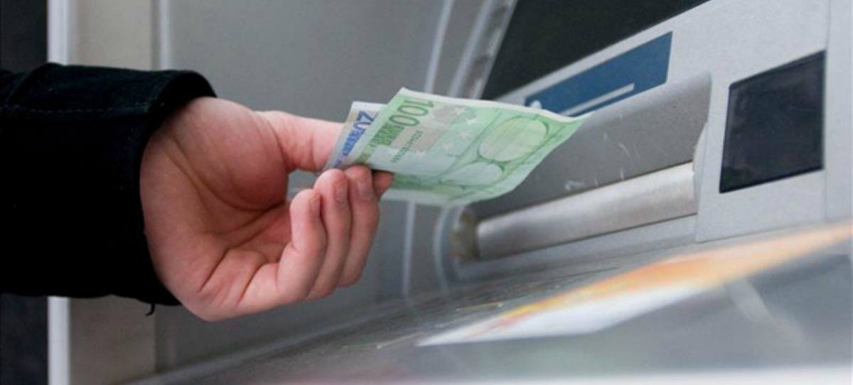 Moody’s cree que la banca no sube la rentabilidad de los depósitos para pagar el impuesto especial de Sánchez