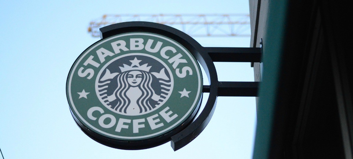 Boicot a Starbucks por contratar a refugiados antes que americanos