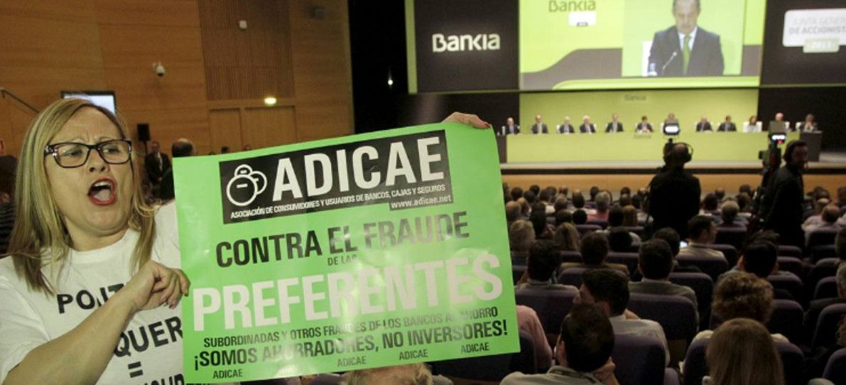 Ni una protesta de Adicae y los sindicatos en la Junta de Bankia
