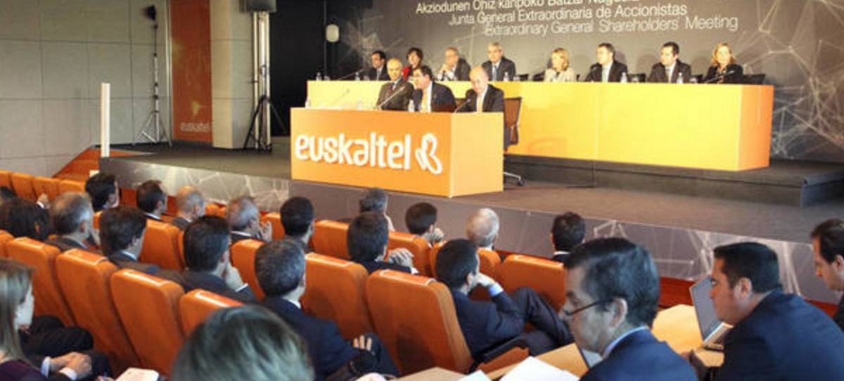 Euskatel negocia con Zegona la compra de Telecable